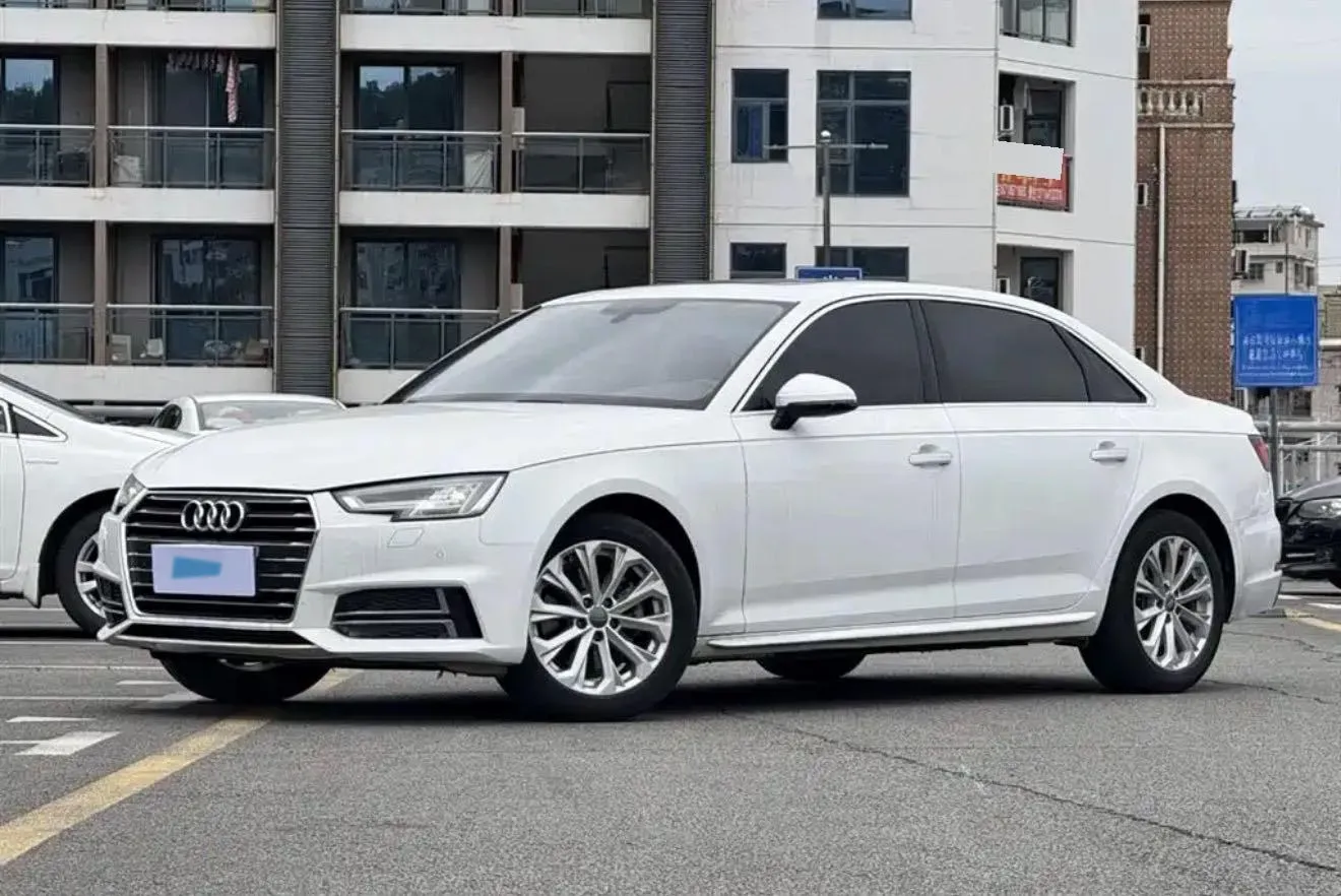 2019 Audi A4L 2.0T 190HP L4 7DCT,autocango,china used car exporter,china ev exporter,chinese used car exporter,chinese used ev exporter