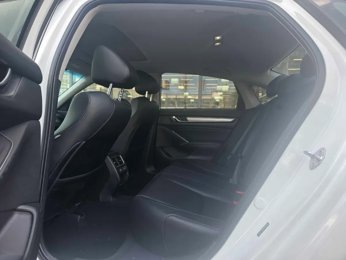 2022 Honda Accord 1.5T 194HP L4 CVT,autocango,china used car exporter,china ev exporter,chinese used car exporter,chinese used ev exporter