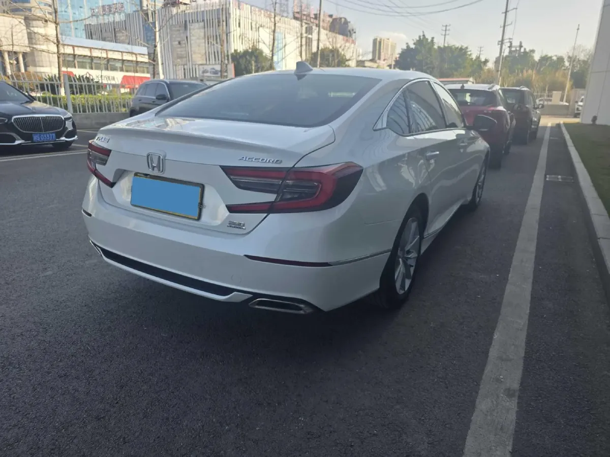 2022 Honda Accord 1.5T 194HP L4 CVT,autocango,china used car exporter,china ev exporter,chinese used car exporter,chinese used ev exporter