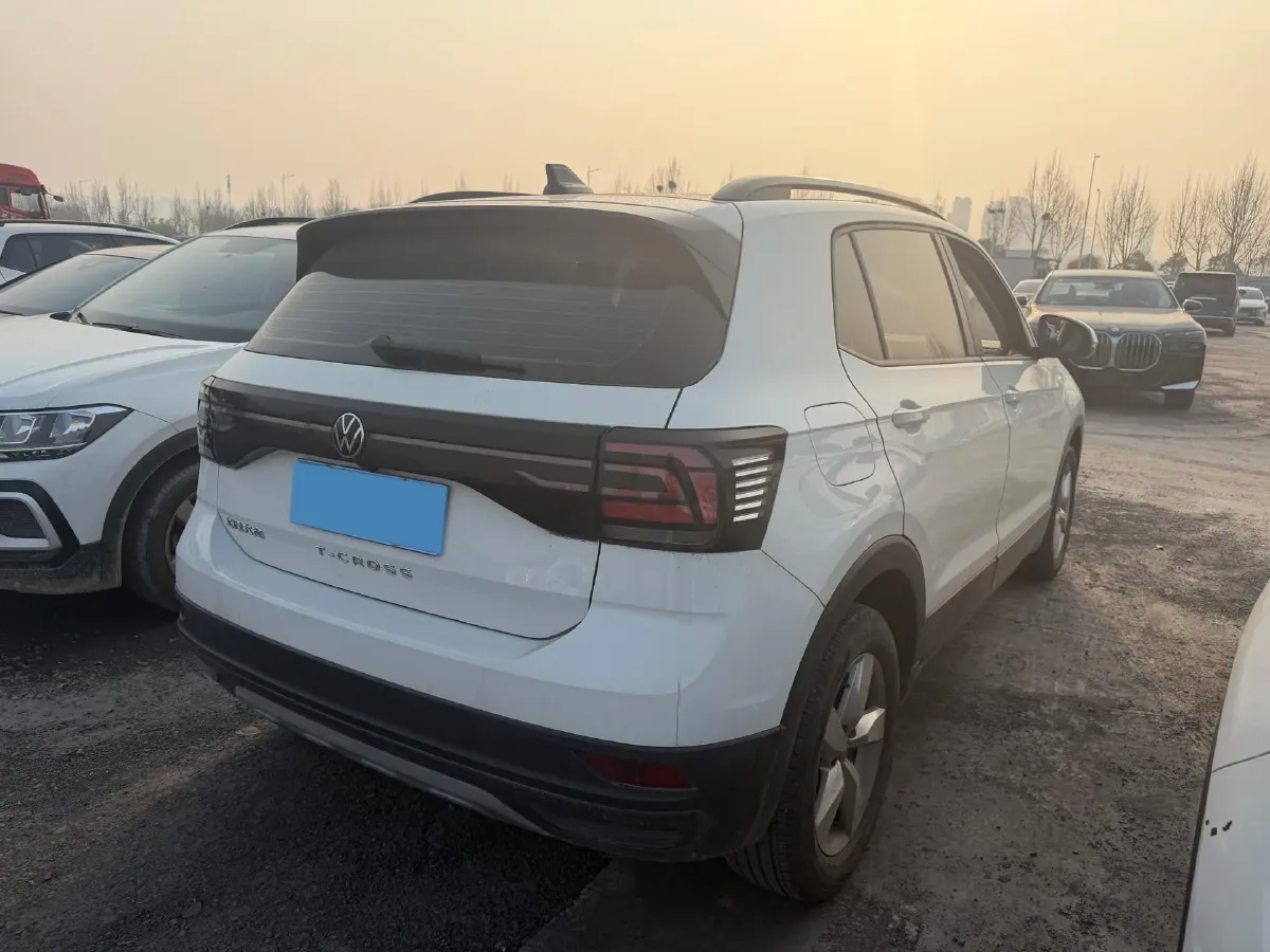 2023 Volkswagen T-Cross 1.5L 110HP L4 6AT,autocango,china used car exporter,china ev exporter,chinese used car exporter,chinese used ev exporter