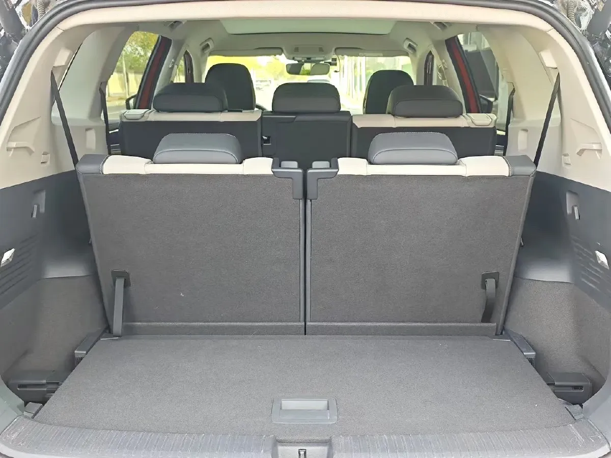 2021 Volkswagen ID.6 Crozz BEV 84.8KWH,autocango,china used car exporter,china ev exporter,chinese used car exporter,chinese used ev exporter