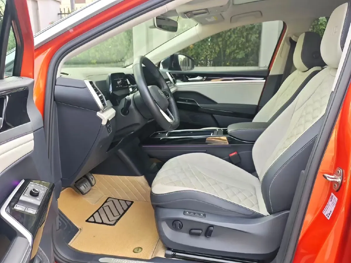 2021 Volkswagen ID.6 Crozz BEV 84.8KWH,autocango,china used car exporter,china ev exporter,chinese used car exporter,chinese used ev exporter