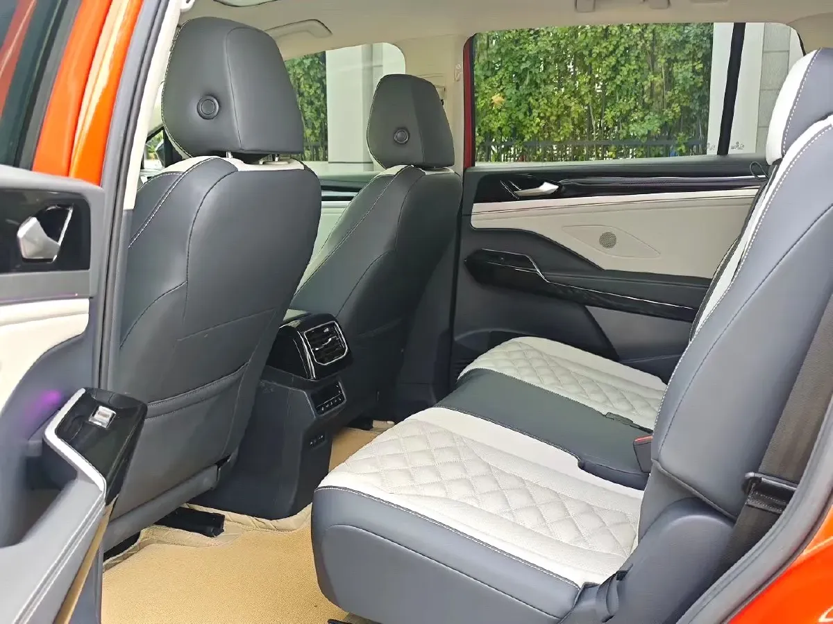 2021 Volkswagen ID.6 Crozz BEV 84.8KWH,autocango,china used car exporter,china ev exporter,chinese used car exporter,chinese used ev exporter