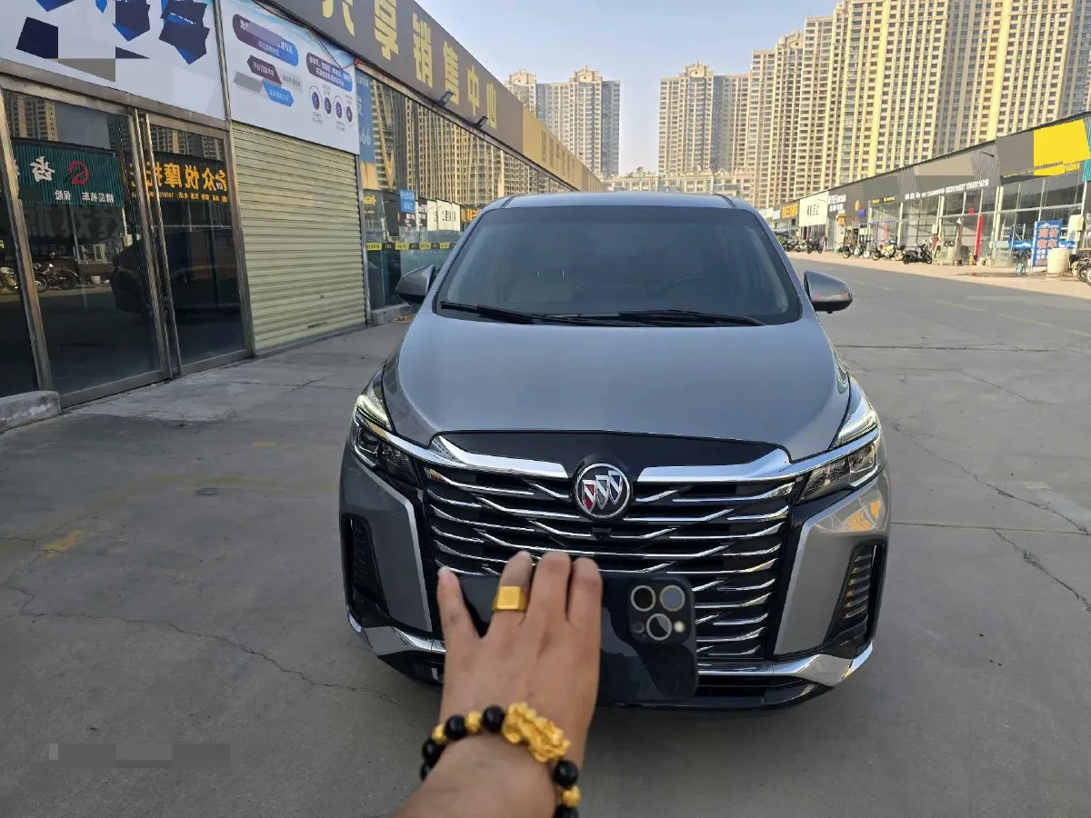 2022 Buick GL8 2.0T 237HP L4 9AT,autocango,china used car exporter,china ev exporter,chinese used car exporter,chinese used ev exporter