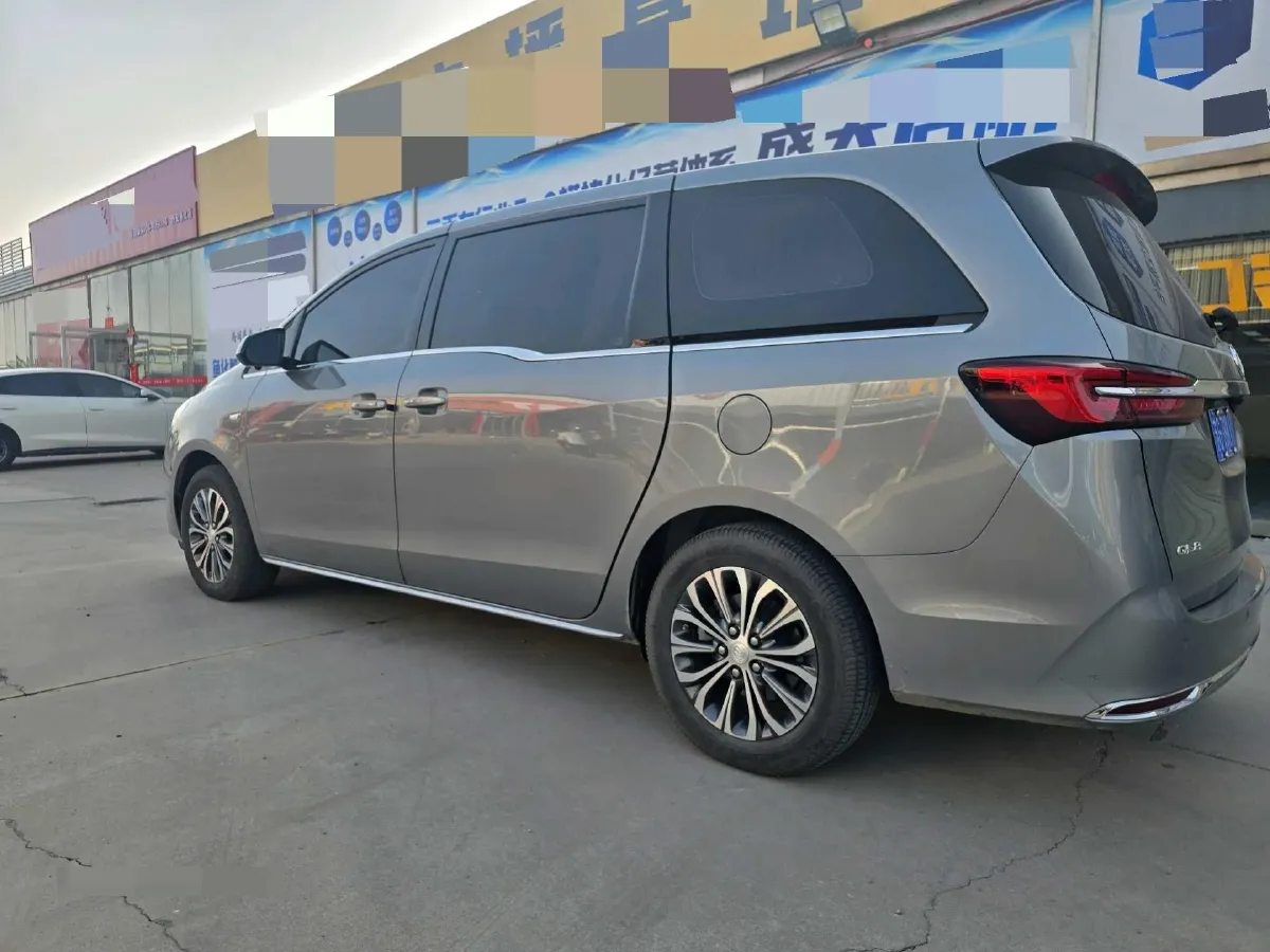2022 Buick GL8 2.0T 237HP L4 9AT,autocango,china used car exporter,china ev exporter,chinese used car exporter,chinese used ev exporter
