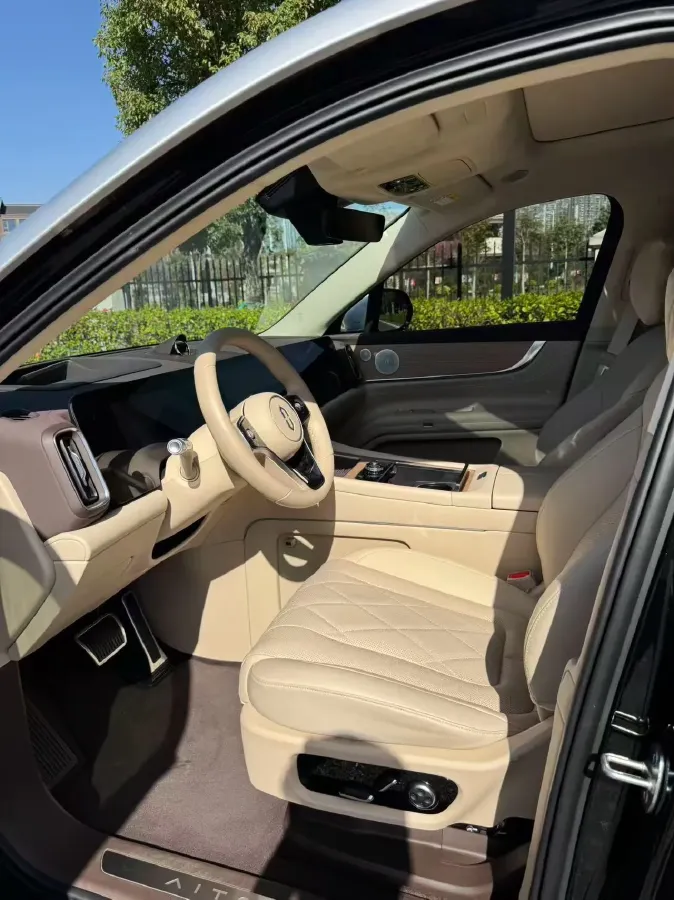 2024 HIMA AITO M9 1.5T 152HP L4 REEV 52KWH,autocango,china used car exporter,china ev exporter,chinese used car exporter,chinese used ev exporter