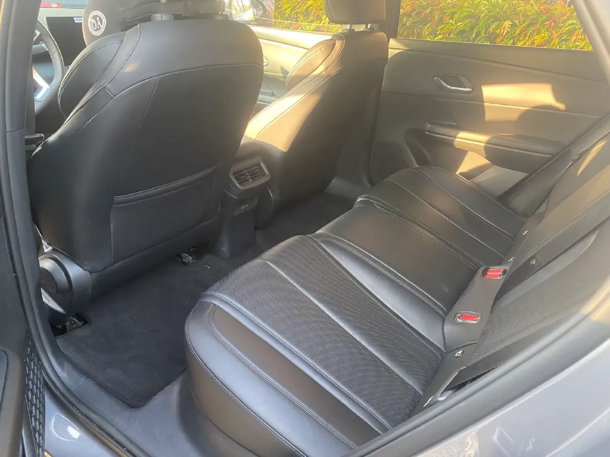 2025 BYD e7 BEV,autocango,china used car exporter,china ev exporter,chinese used car exporter,chinese used ev exporter