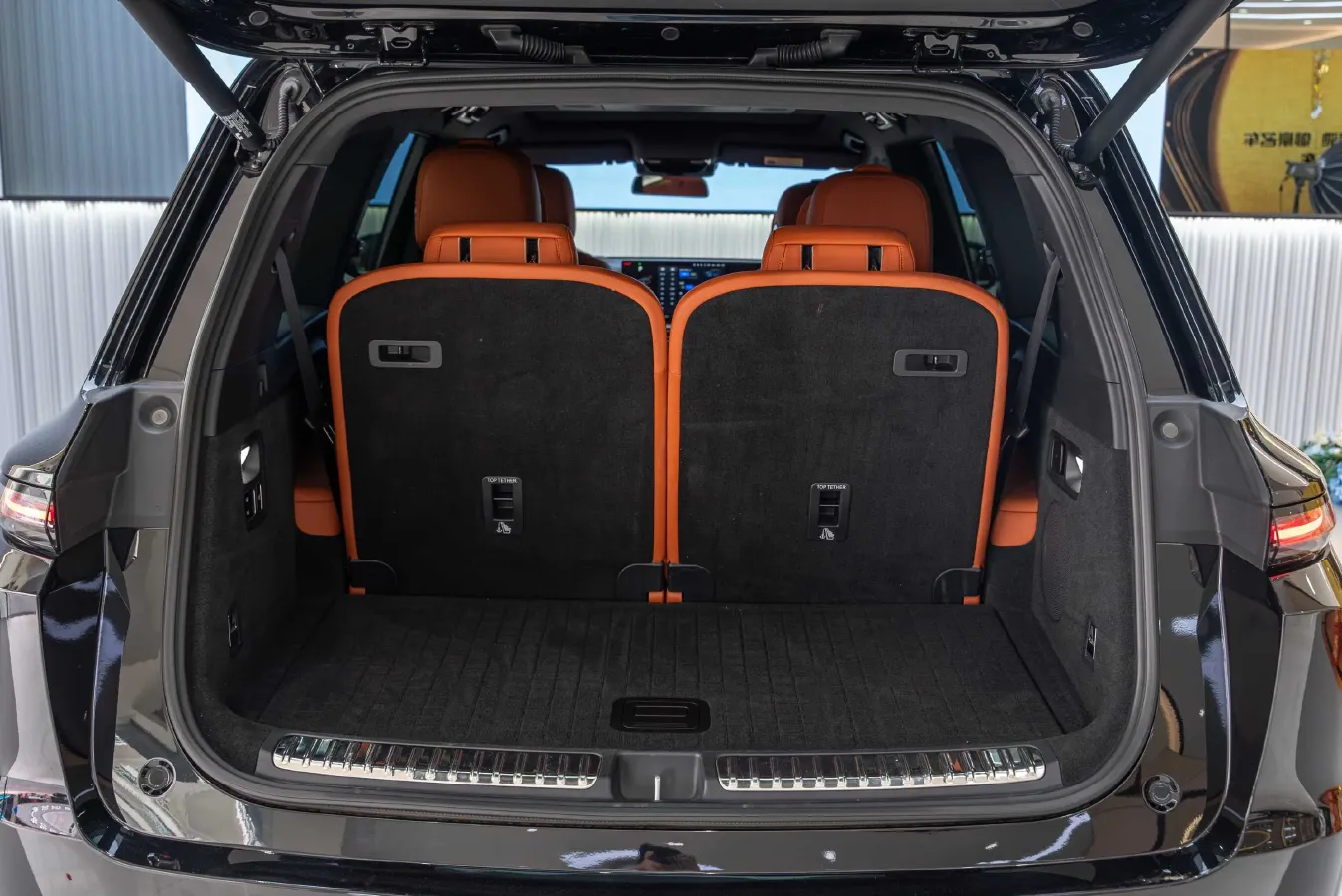 2022 Li L9 Range Extended 154HP REEV 42.6KWH,autocango,china used car exporter,china ev exporter,chinese used car exporter,chinese used ev exporter