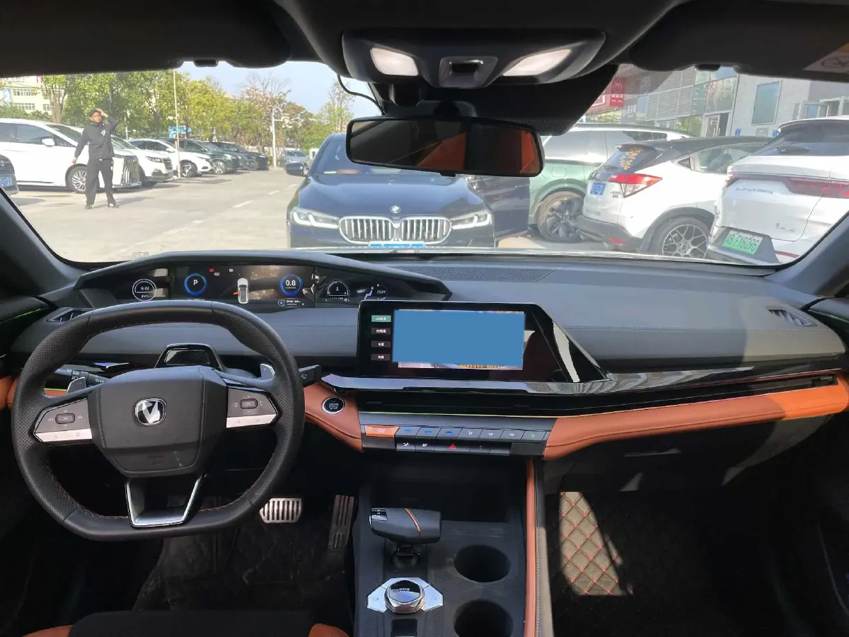 2023 ChangAn UNI-V 2.0T 233HP L4 8AT,autocango,china used car exporter,china ev exporter,chinese used car exporter,chinese used ev exporter