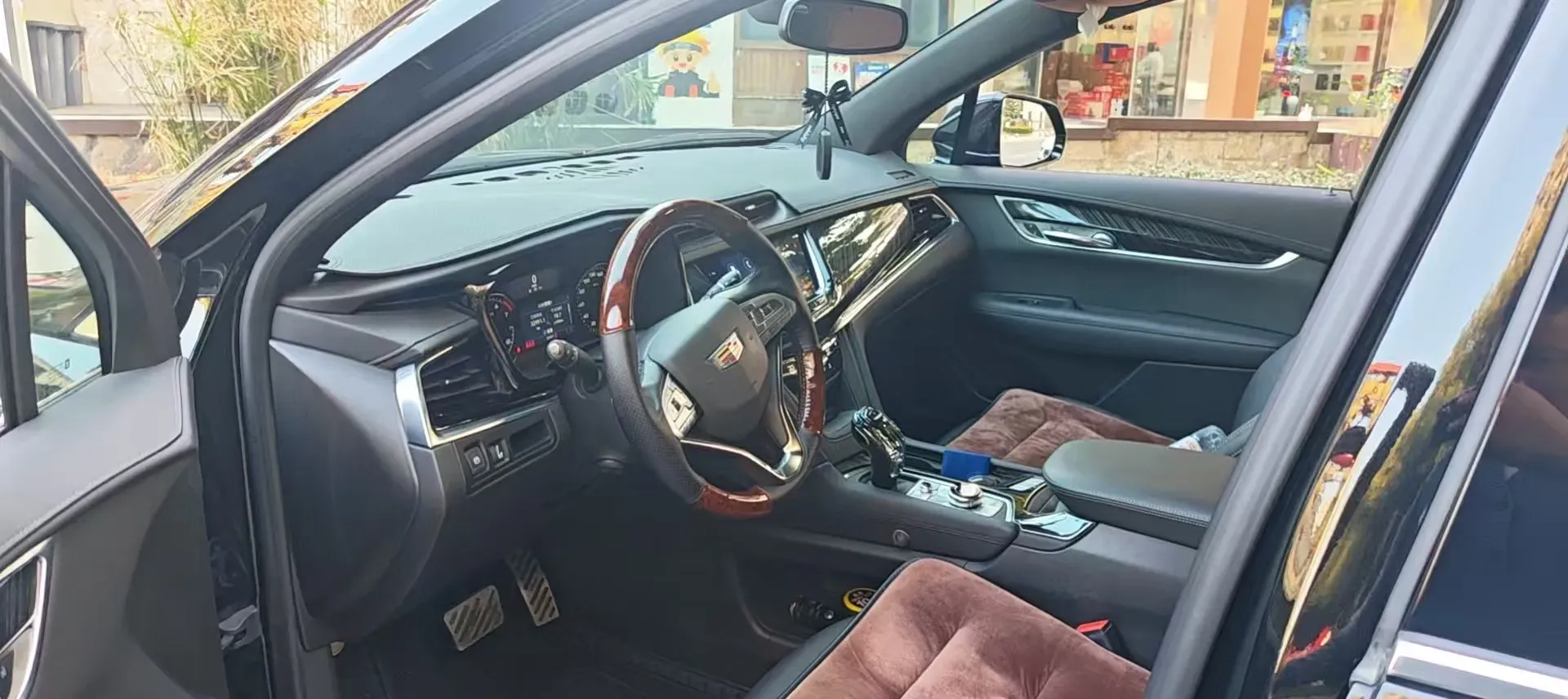 2022 Cadillac XT6 2.0T 237HP L4 9AT,autocango,china used car exporter,china ev exporter,chinese used car exporter,chinese used ev exporter