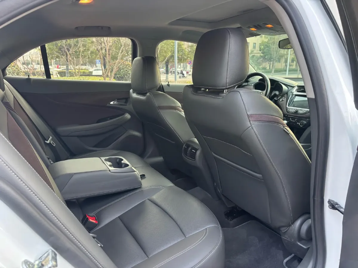 2018 Chevrolet Malibu 1.5T 170HP L4 6AT,autocango,china used car exporter,china ev exporter,chinese used car exporter,chinese used ev exporter