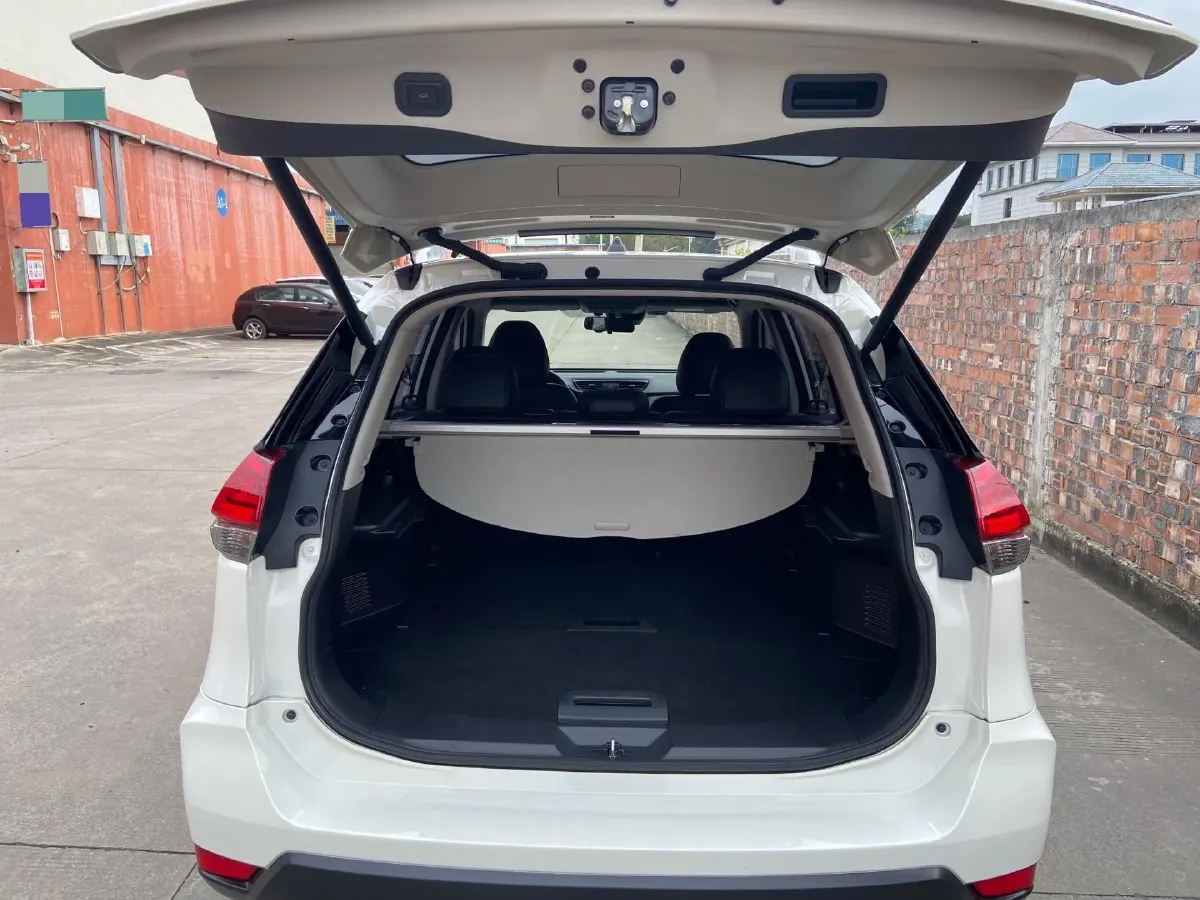 2020 Nissan X-Trail 2.0L 154HP L4 CVT,autocango,china used car exporter,china ev exporter,chinese used car exporter,chinese used ev exporter