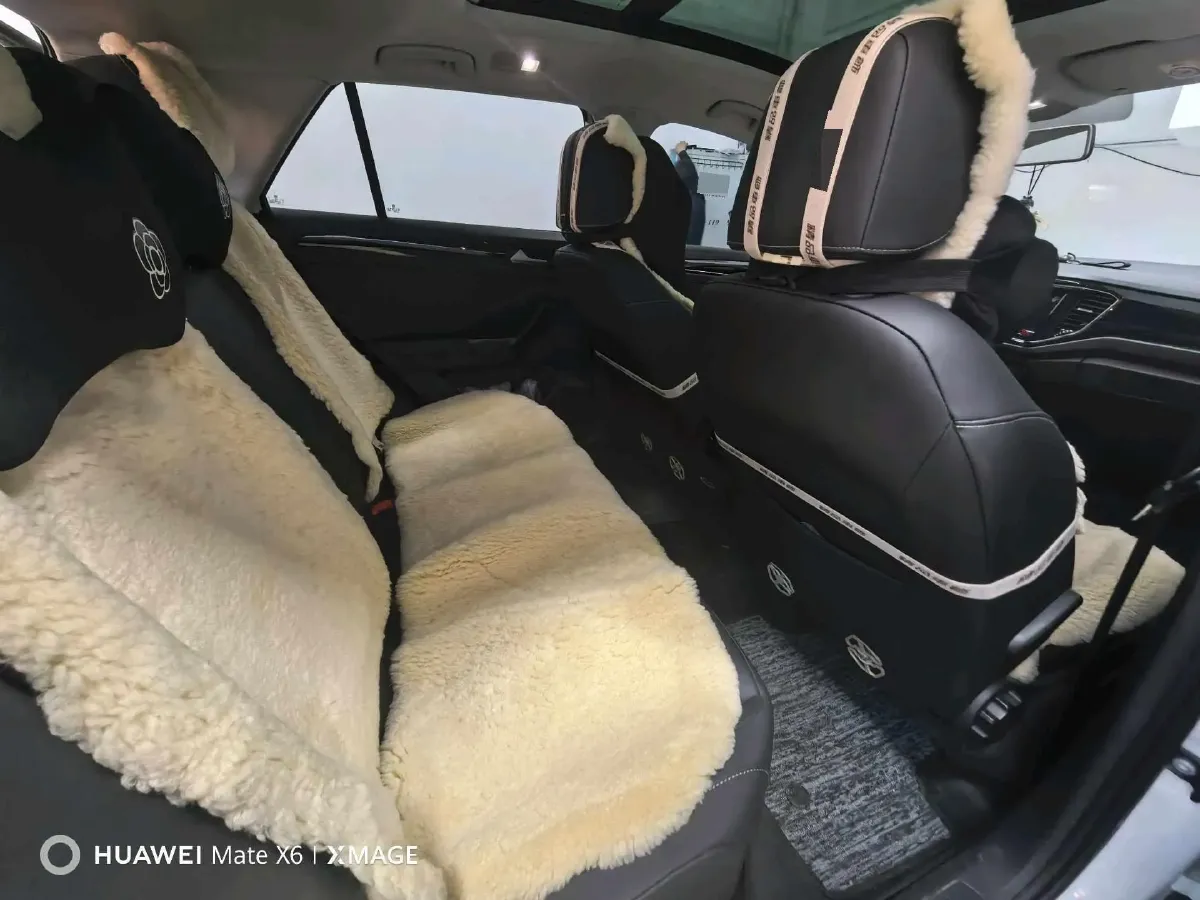 2020 Volkswagen T-Roc 1.4T 150HP L4 7DCT,autocango,china used car exporter,china ev exporter,chinese used car exporter,chinese used ev exporter