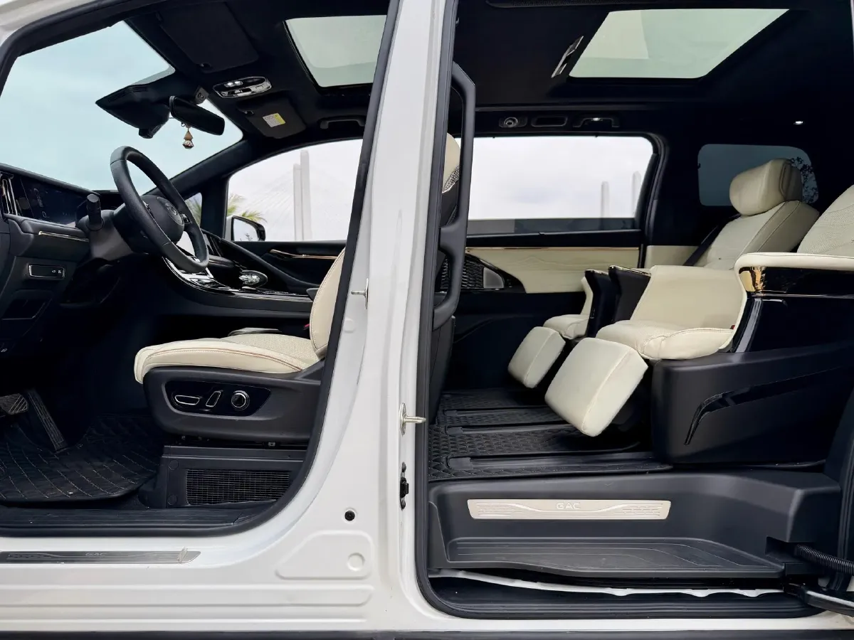 2023 GAC Trumpchi M8 2.0T 190HP L4 E-CVT Hybrid,autocango,china used car exporter,china ev exporter,chinese used car exporter,chinese used ev exporter