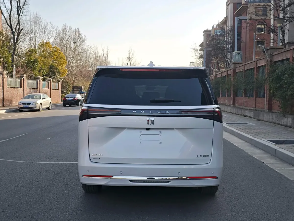 2025 Buick GL8 1.5T 180HP L4 2DHT PHEV,autocango,china used car exporter,china ev exporter,chinese used car exporter,chinese used ev exporter