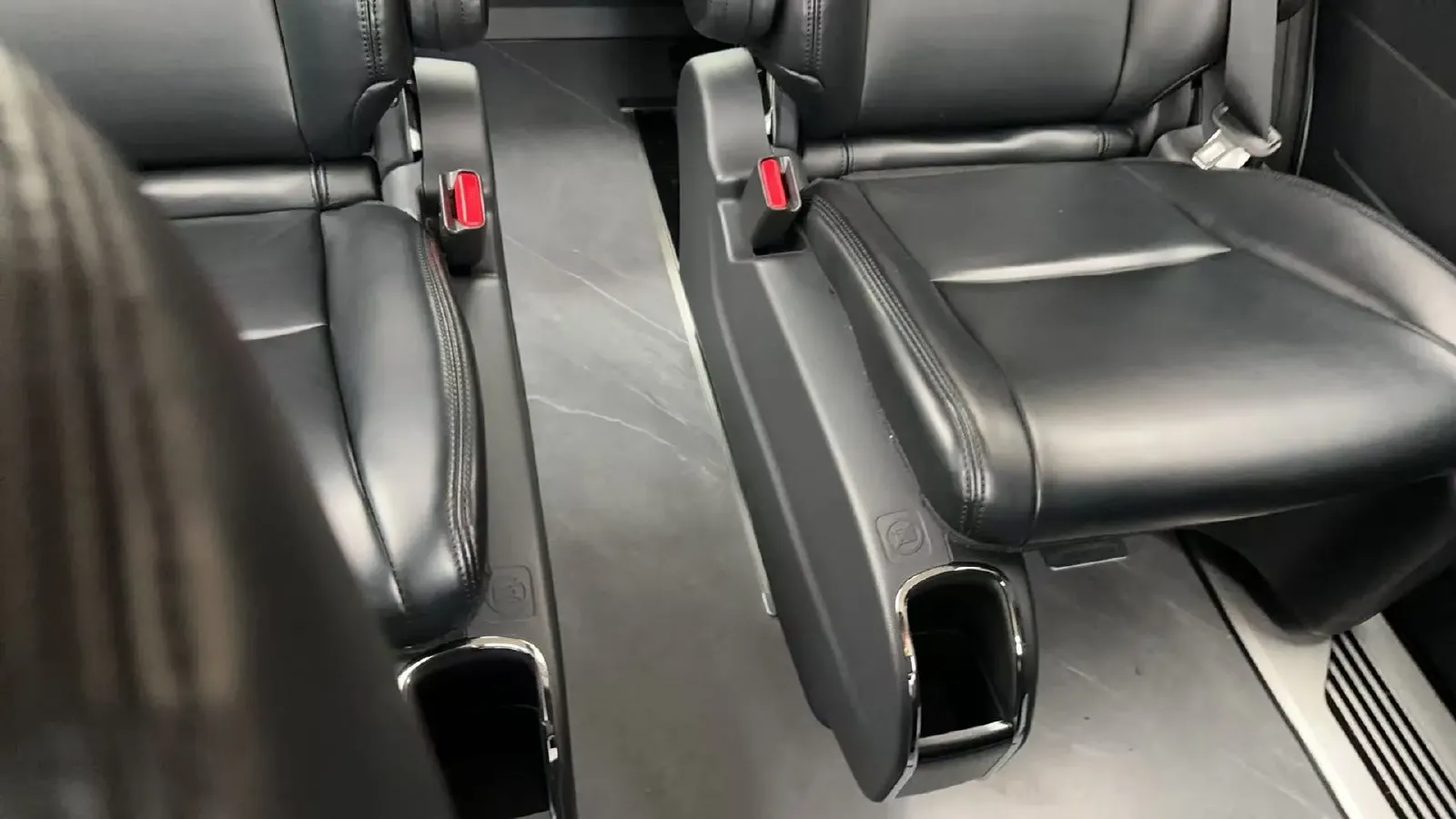 2024 Honda Odyssey 2.0L 146HP L4 E-CVT Hybrid,autocango,china used car exporter,china ev exporter,chinese used car exporter,chinese used ev exporter