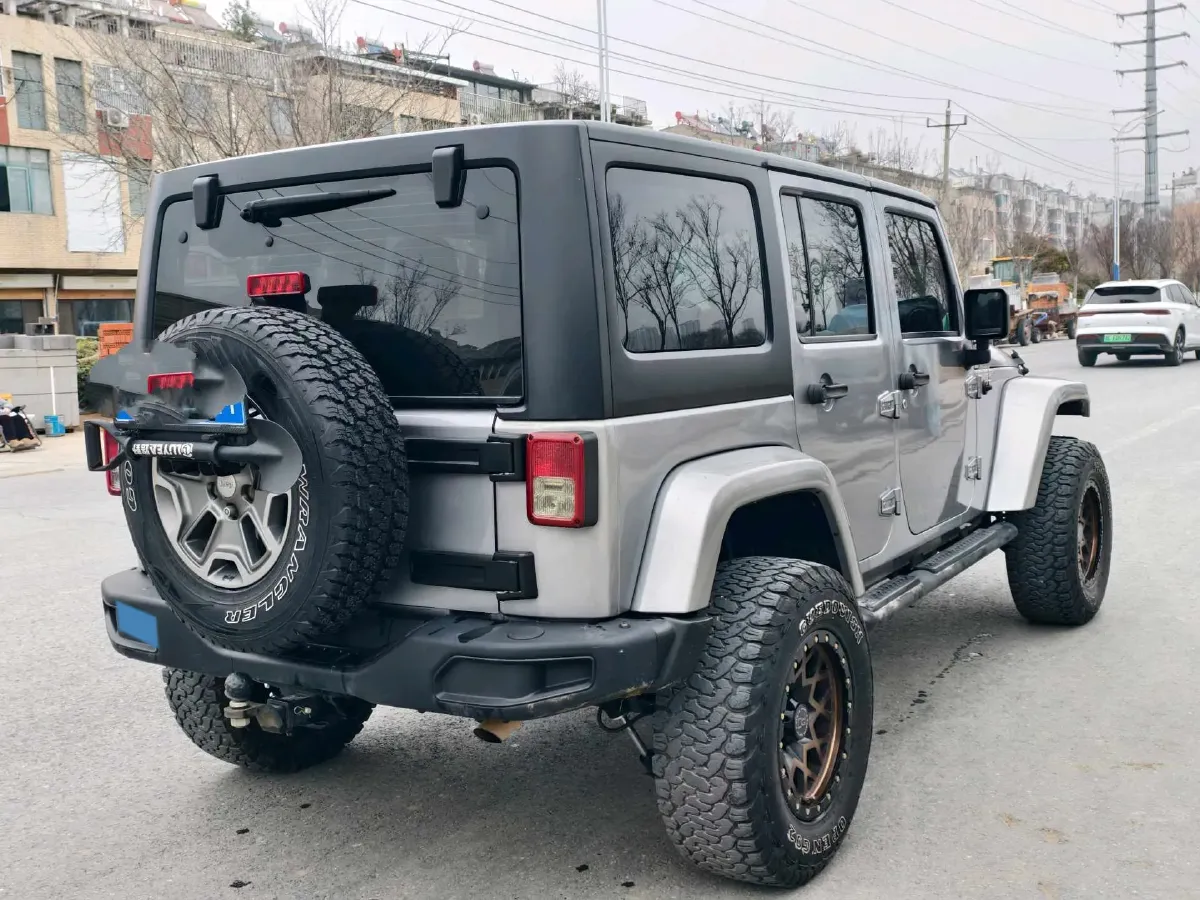 2017 Jeep Wrangler 3.0L 234HP V6 5AT,autocango,china used car exporter,china ev exporter,chinese used car exporter,chinese used ev exporter