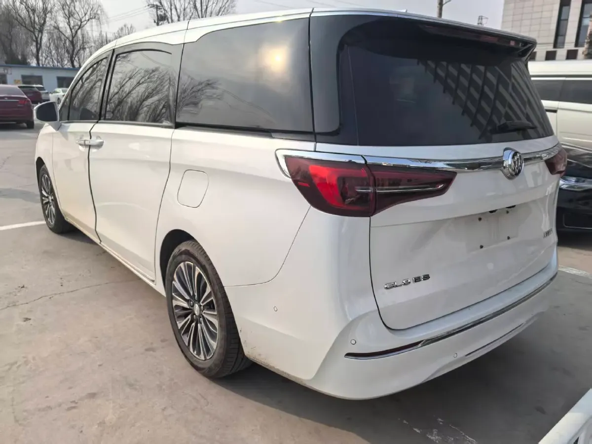 2023 Buick GL8 2.0T 237HP L4 9AT,autocango,china used car exporter,china ev exporter,chinese used car exporter,chinese used ev exporter