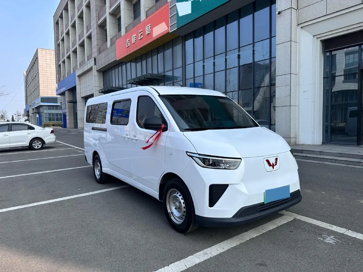 2024 WuLing YangGuang BEV 41.9KWH,autocango,china used car exporter,china ev exporter,chinese used car exporter,chinese used ev exporter