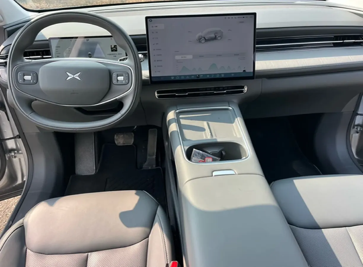 2025 Xpeng G6 BEV 68.5KWH,autocango,china used car exporter,china ev exporter,chinese used car exporter,chinese used ev exporter