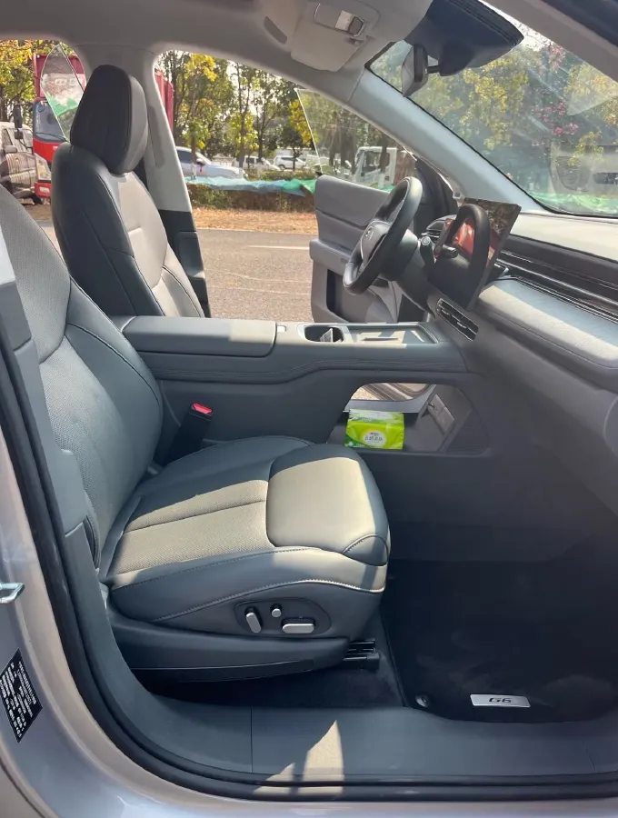 2025 Xpeng G6 BEV 68.5KWH,autocango,china used car exporter,china ev exporter,chinese used car exporter,chinese used ev exporter