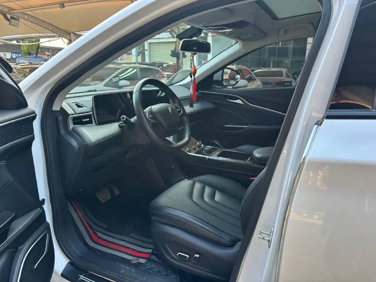 2022 Venucia Grand V 1.5T 190HP L4 7DCT,autocango,china used car exporter,china ev exporter,chinese used car exporter,chinese used ev exporter