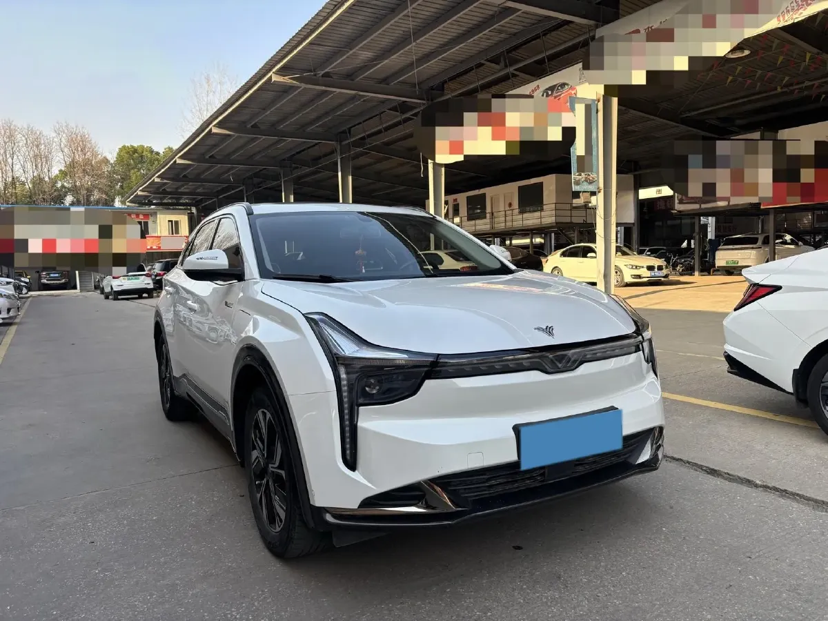 2022 Venucia Grand V 1.5T 190HP L4 7DCT,autocango,china used car exporter,china ev exporter,chinese used car exporter,chinese used ev exporter