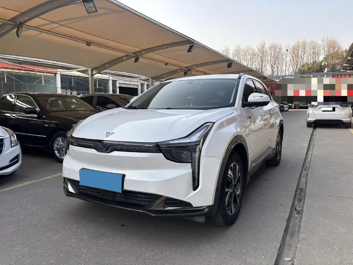 2022 Venucia Grand V 1.5T 190HP L4 7DCT,autocango,china used car exporter,china ev exporter,chinese used car exporter,chinese used ev exporter