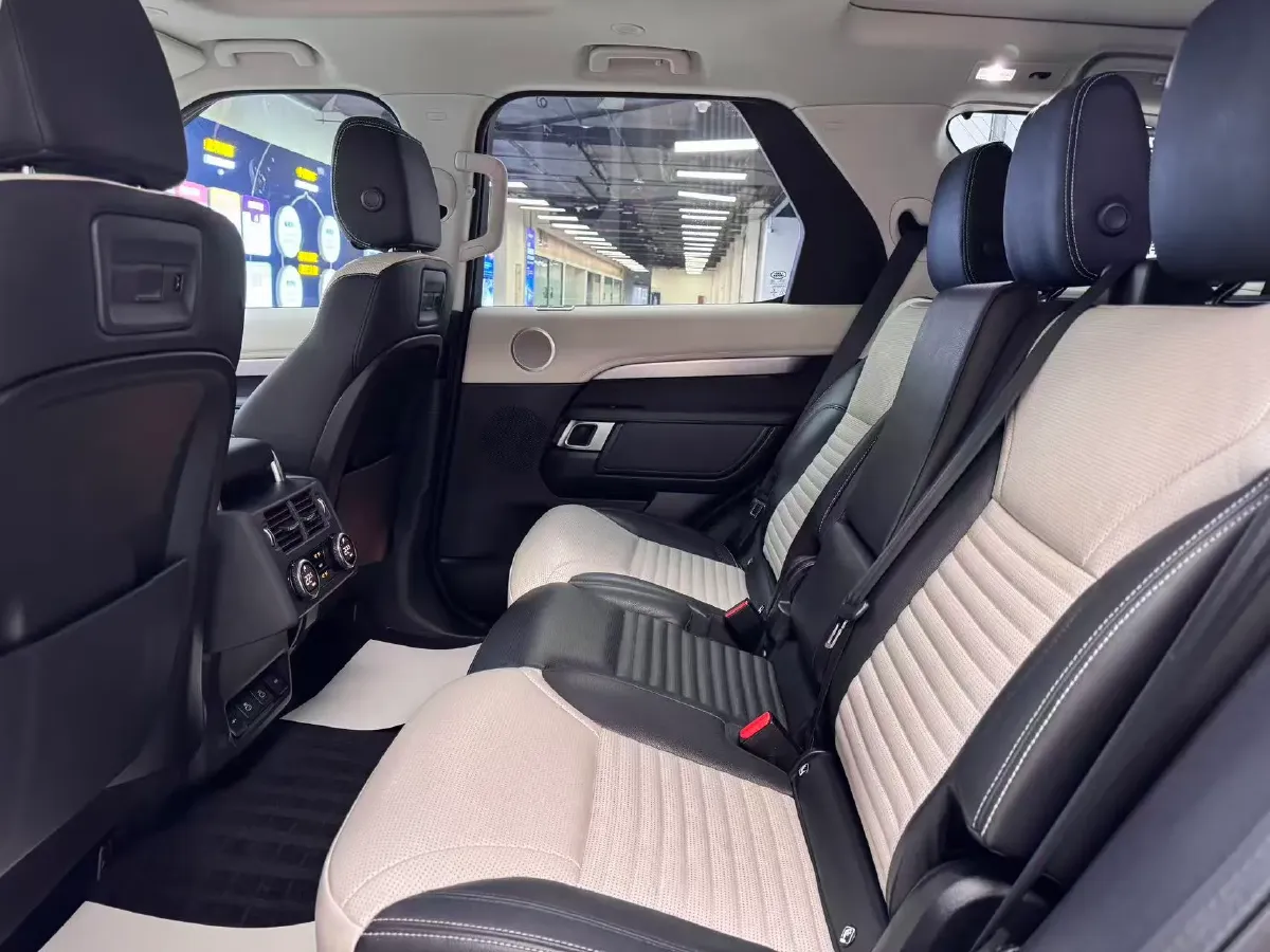 2021 Land Rover Discovery 3.0T 360HP L6 8AT,autocango,china used car exporter,china ev exporter,chinese used car exporter,chinese used ev exporter