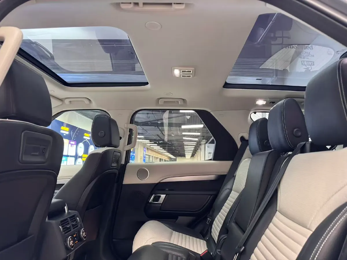 2021 Land Rover Discovery 3.0T 360HP L6 8AT,autocango,china used car exporter,china ev exporter,chinese used car exporter,chinese used ev exporter