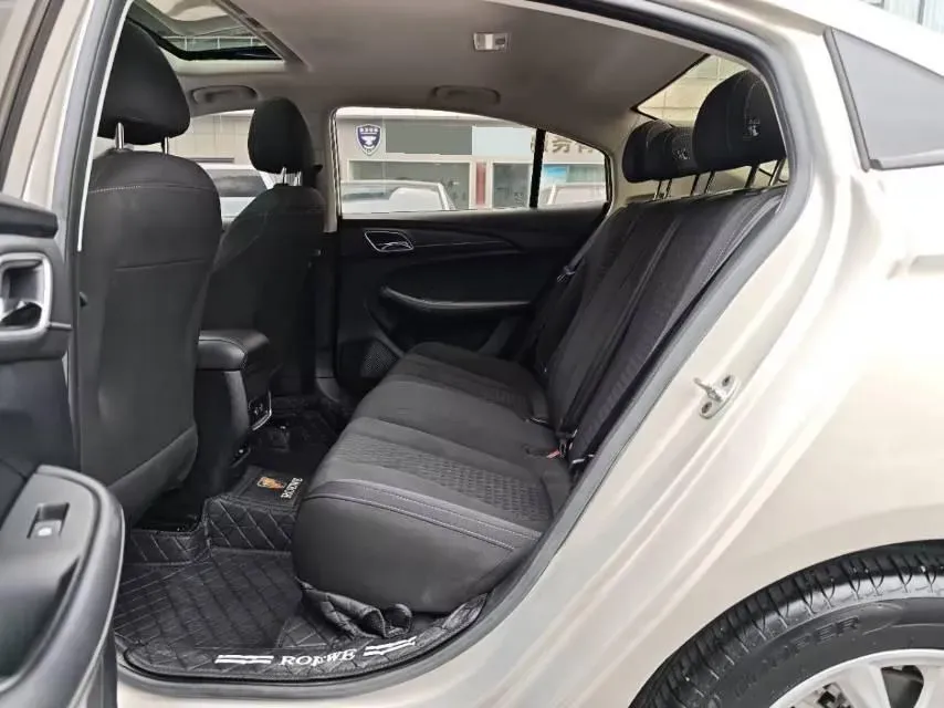 2020 Roewe i5 1.5L 120HP L4 CVT,autocango,china used car exporter,china ev exporter,chinese used car exporter,chinese used ev exporter