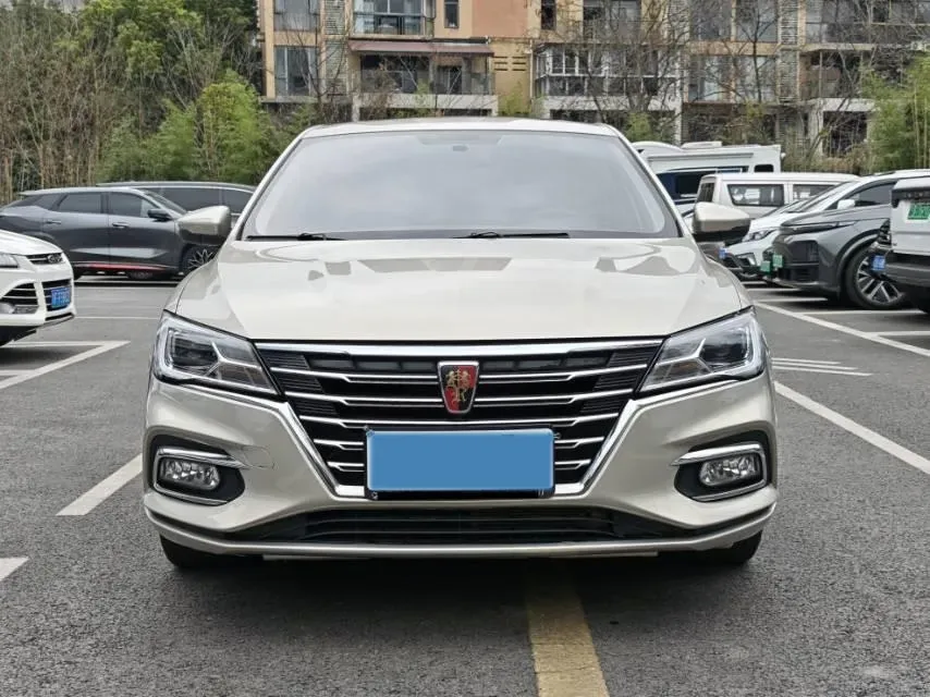 2020 Roewe i5 1.5L 120HP L4 CVT,autocango,china used car exporter,china ev exporter,chinese used car exporter,chinese used ev exporter