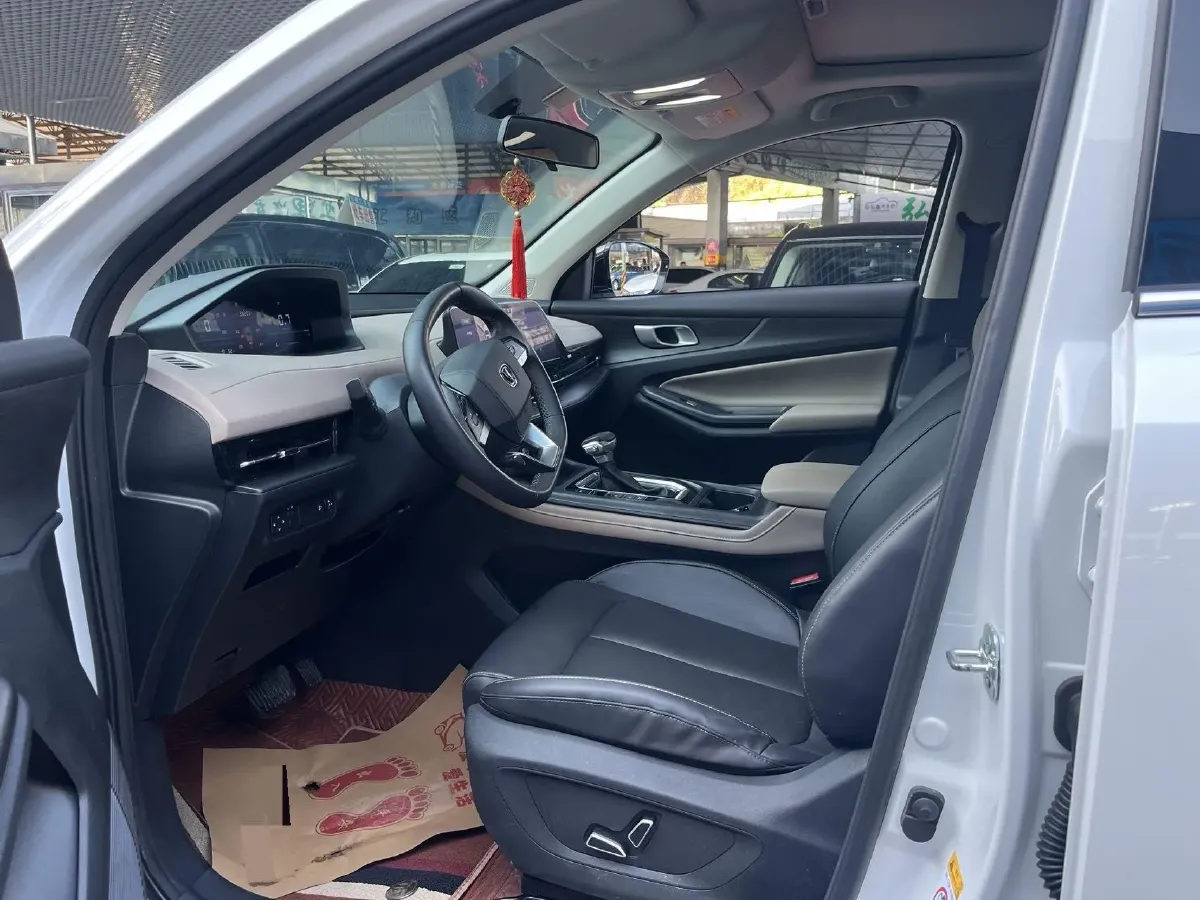 2022 ChangAn CS55 Plus 1.5T 180HP L4 7DCT,autocango,china used car exporter,china ev exporter,chinese used car exporter,chinese used ev exporter