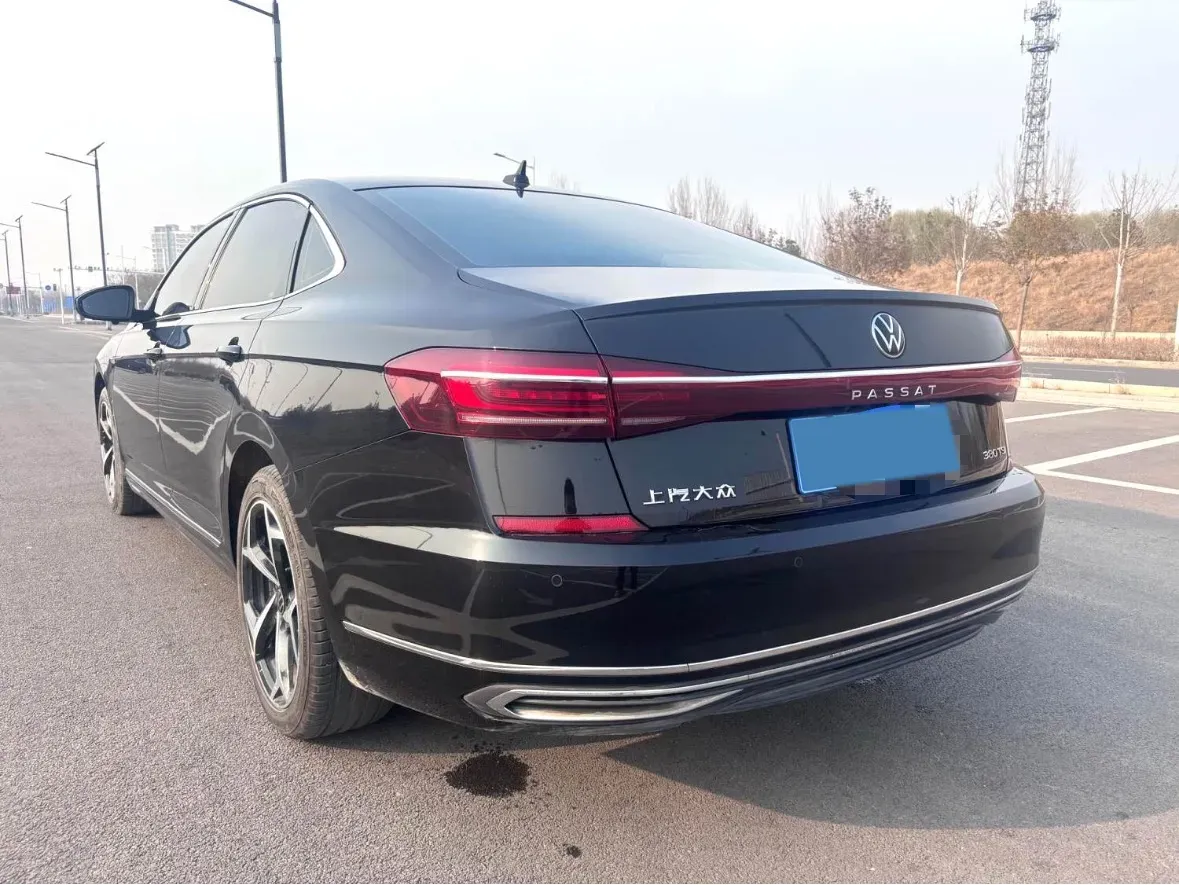2024 Volkswagen Passat 2.0T 220HP L4 7DCT,autocango,china used car exporter,china ev exporter,chinese used car exporter,chinese used ev exporter