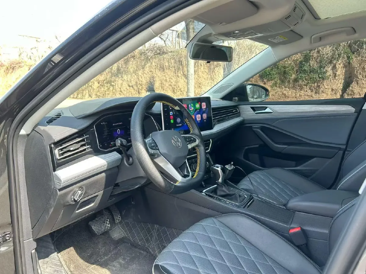 2025 Volkswagen Sagitar 1.5T 160HP L4 7DCT,autocango,china used car exporter,china ev exporter,chinese used car exporter,chinese used ev exporter