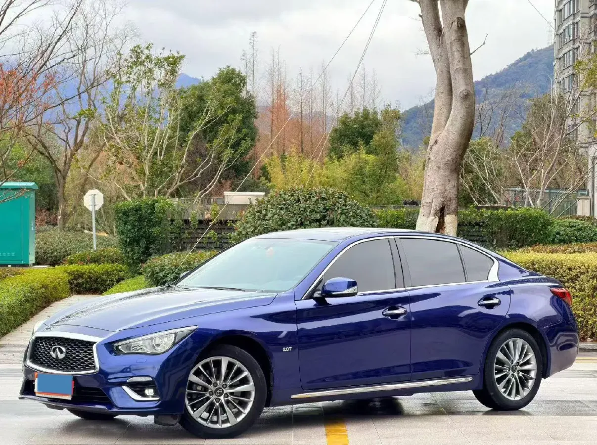 2021 Infiniti Q50L 2.0T 211HP L4 7AT,autocango,china used car exporter,china ev exporter,chinese used car exporter,chinese used ev exporter