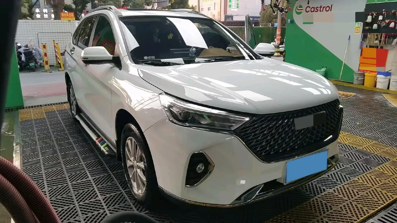 2023 Haval M6 1.5T 150HP L4 6MT,autocango,china used car exporter,china ev exporter,chinese used car exporter,chinese used ev exporter