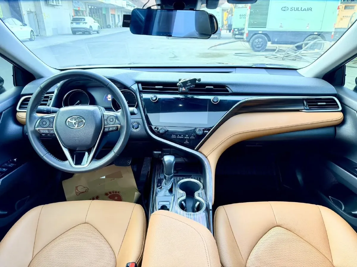 2021 Toyota Camry 2.0L 178HP L4 CVT,autocango,china used car exporter,china ev exporter,chinese used car exporter,chinese used ev exporter