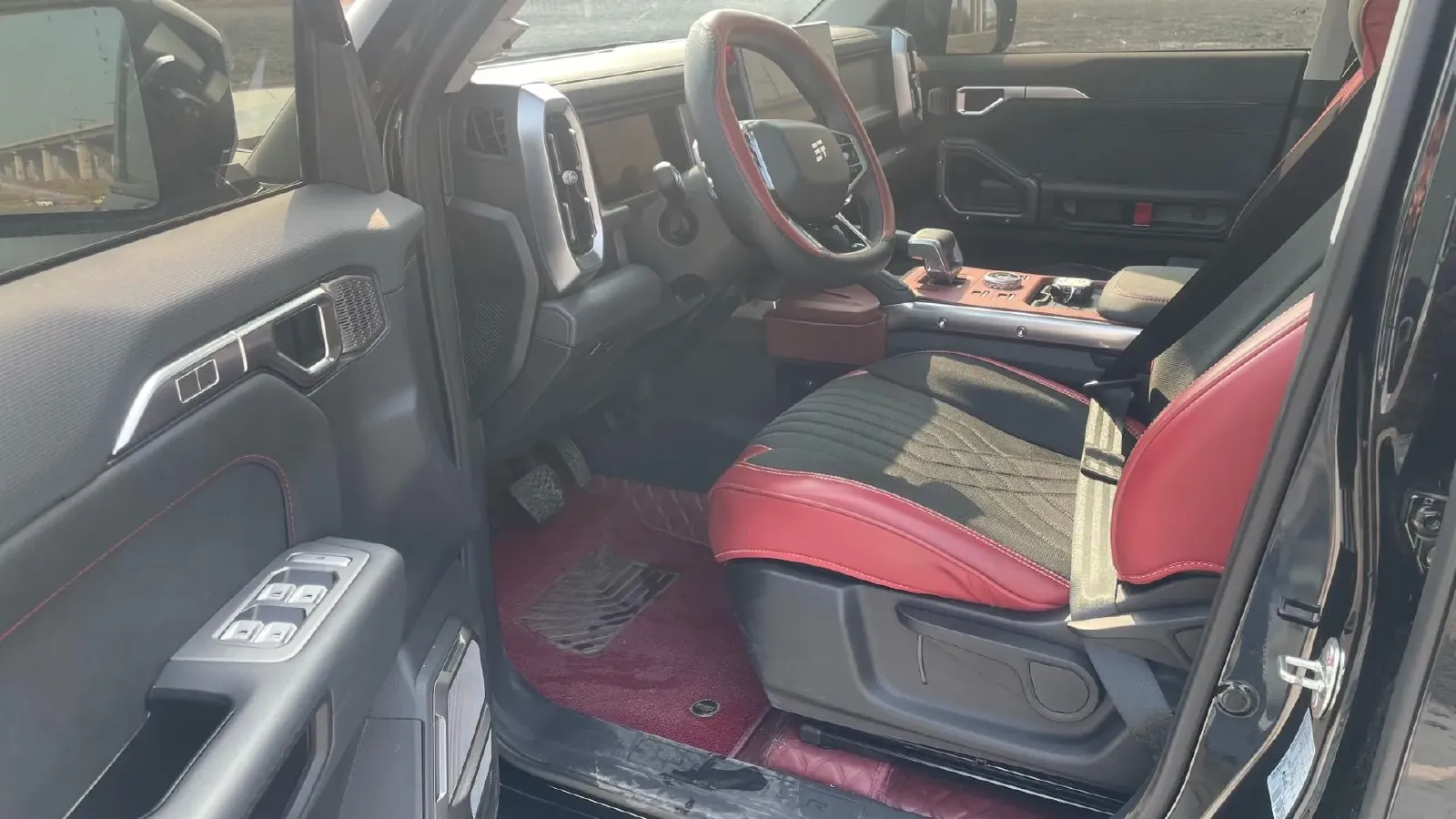 2023 Jetour Traveller 1.5T 184HP L4 7DCT,autocango,china used car exporter,china ev exporter,chinese used car exporter,chinese used ev exporter