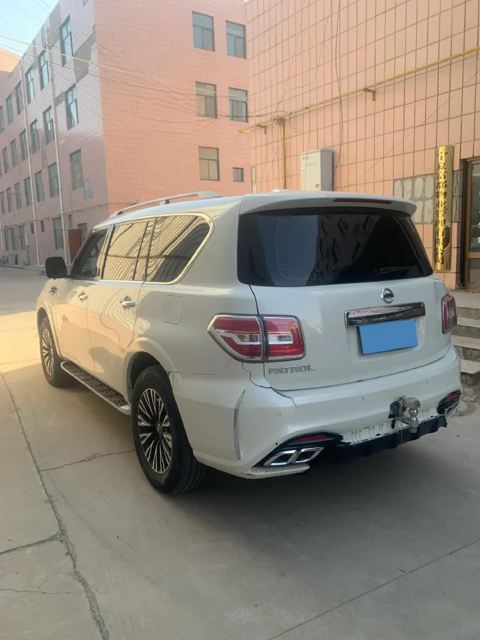 2018 Nissan Patrol 4.0L 279HP V6 7AT,autocango,china used car exporter,china ev exporter,chinese used car exporter,chinese used ev exporter