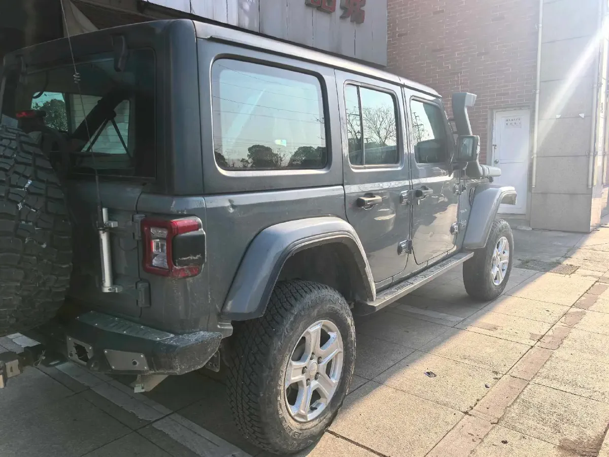 2019 Jeep Wrangler 2.0T 266HP L4 8AT,autocango,china used car exporter,china ev exporter,chinese used car exporter,chinese used ev exporter