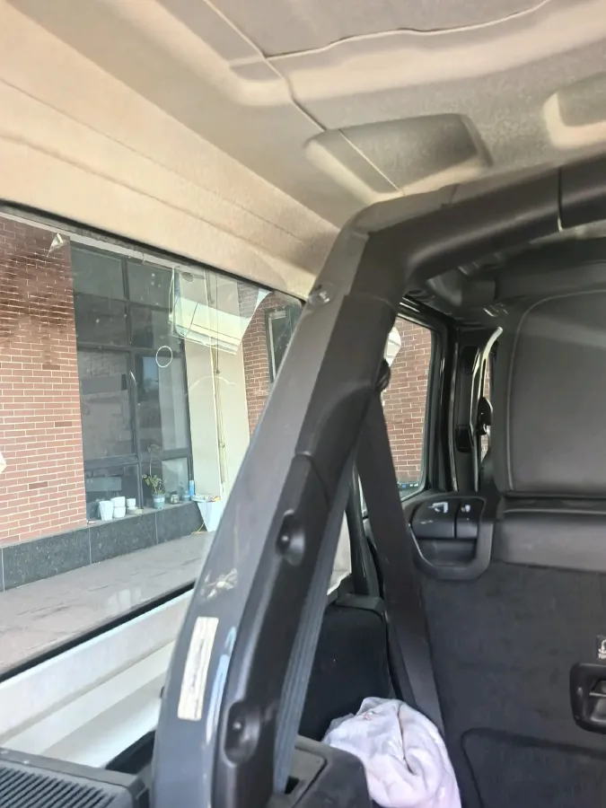 2019 Jeep Wrangler 2.0T 266HP L4 8AT,autocango,china used car exporter,china ev exporter,chinese used car exporter,chinese used ev exporter