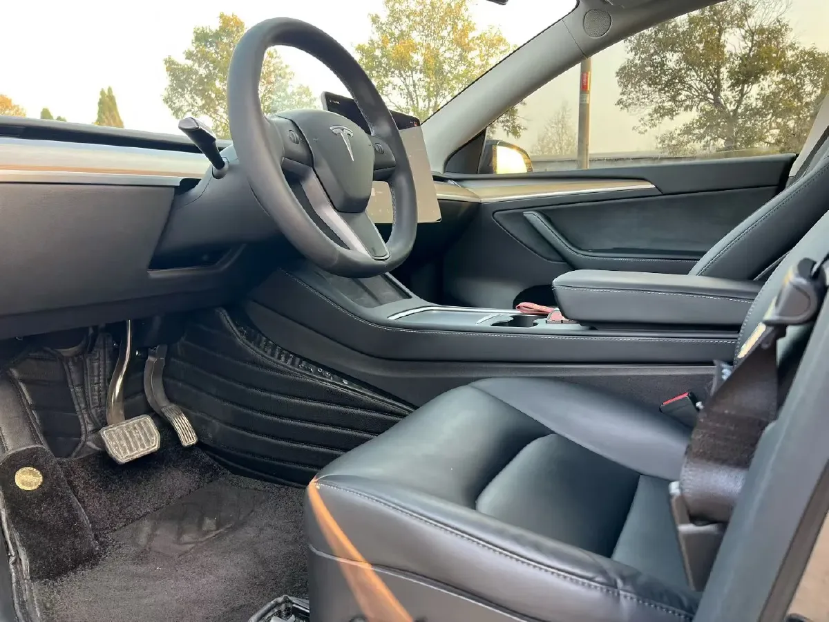 2022 Tesla Model Y BEV 60KWH,autocango,china used car exporter,china ev exporter,chinese used car exporter,chinese used ev exporter