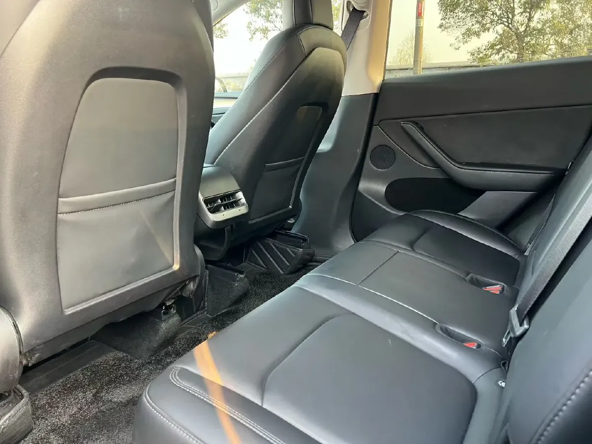 2022 Tesla Model Y BEV 60KWH,autocango,china used car exporter,china ev exporter,chinese used car exporter,chinese used ev exporter