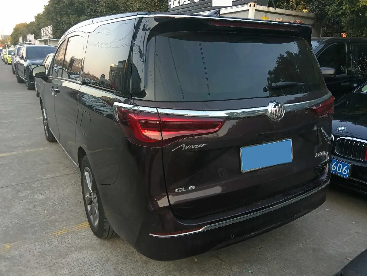 2020 Buick GL8 2.0T 237HP L4 9AT,autocango,china used car exporter,china ev exporter,chinese used car exporter,chinese used ev exporter