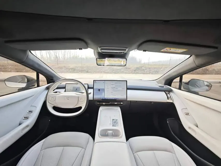 2024 Xpeng P7+ BEV 60.7KWH,autocango,china used car exporter,china ev exporter,chinese used car exporter,chinese used ev exporter