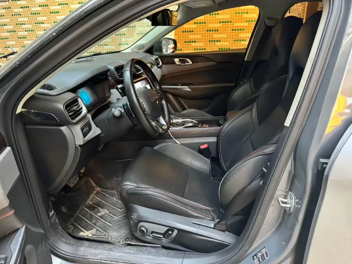 2018 Toyota C-HR 2.0L 171HP L4 CVT,autocango,china used car exporter,china ev exporter,chinese used car exporter,chinese used ev exporter