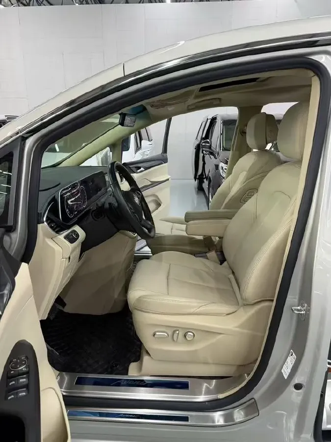2022 Buick GL8 2.0T 237HP L4 9AT,autocango,china used car exporter,china ev exporter,chinese used car exporter,chinese used ev exporter