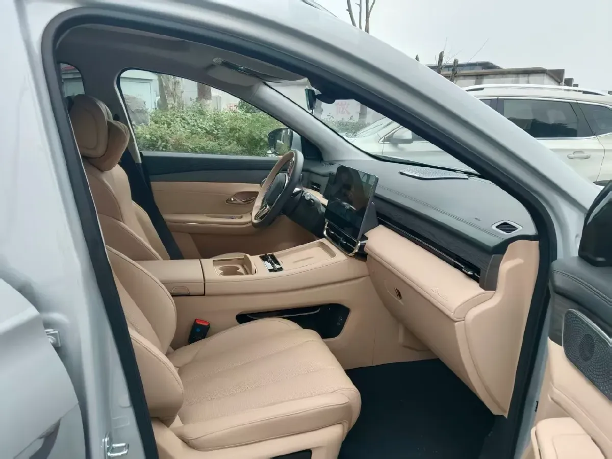 2025 Jetour ShanHai L9 1.5T 156HP L4 2DHT PHEV,autocango,china used car exporter,china ev exporter,chinese used car exporter,chinese used ev exporter