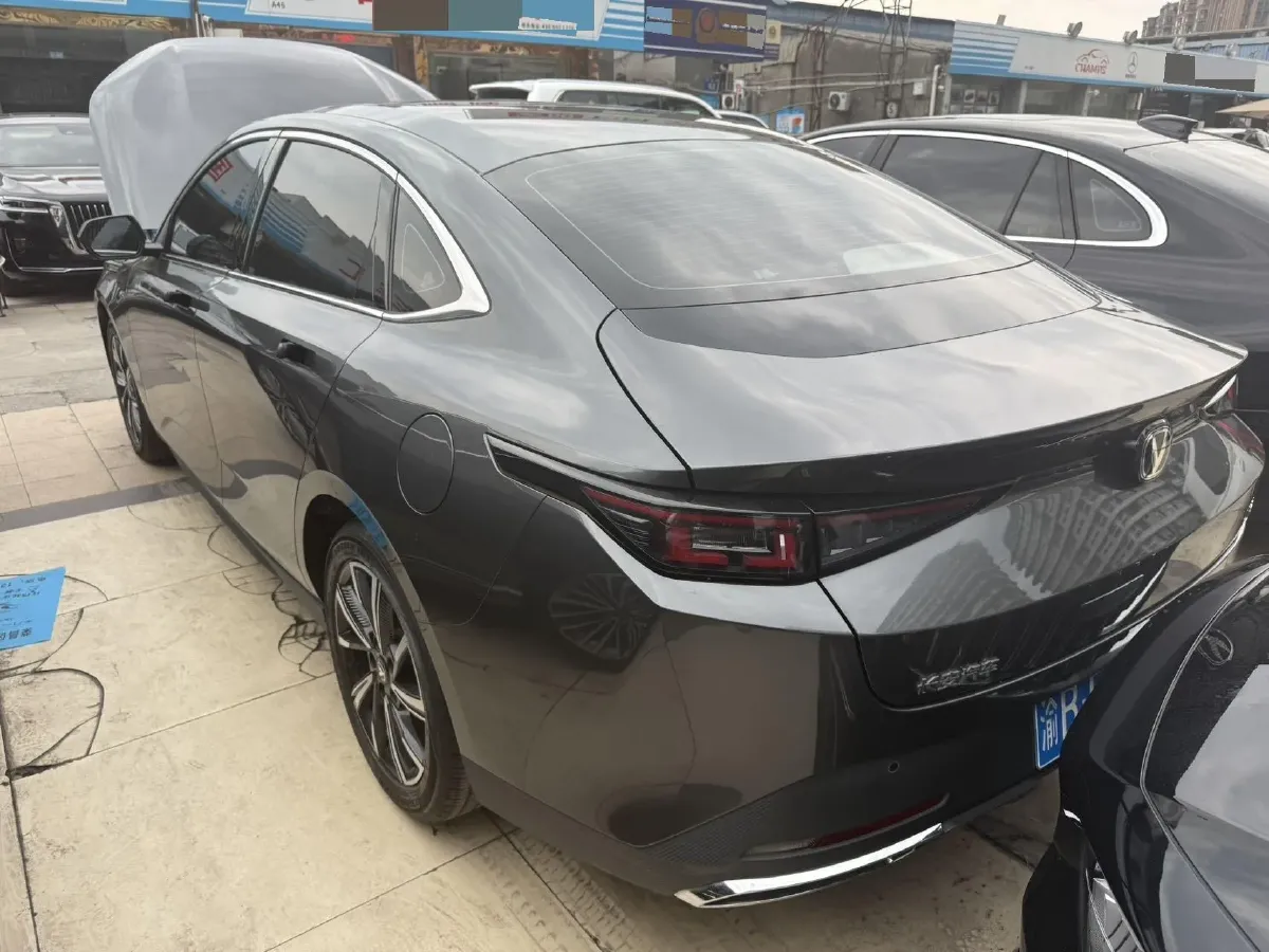 2025 ChangAn Eado 1.5T 192HP L4 7DCT,autocango,china used car exporter,china ev exporter,chinese used car exporter,chinese used ev exporter